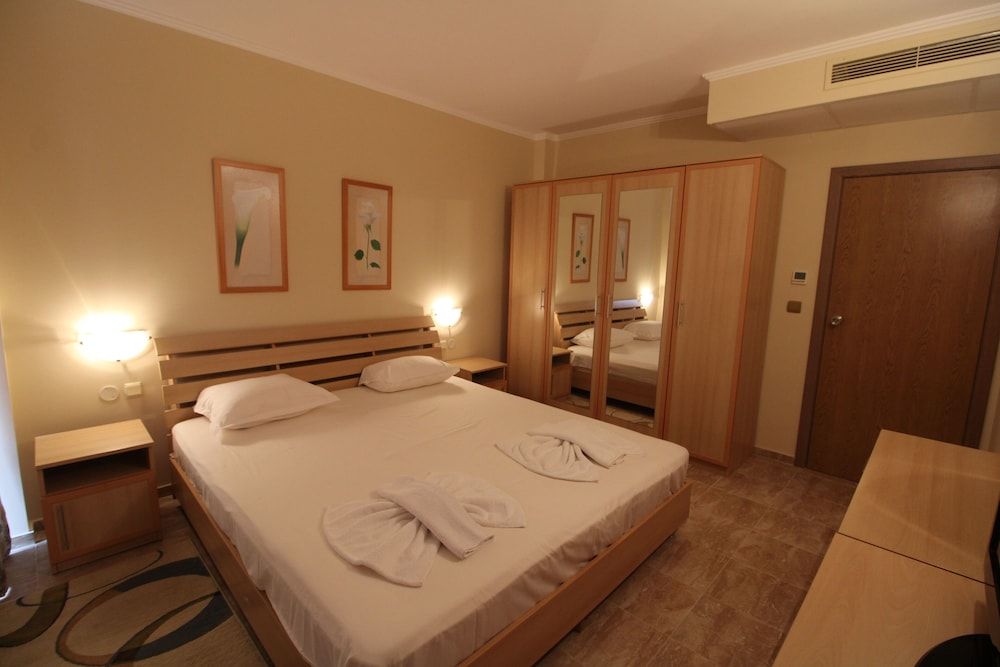Elite Apartment, Partial Sea View