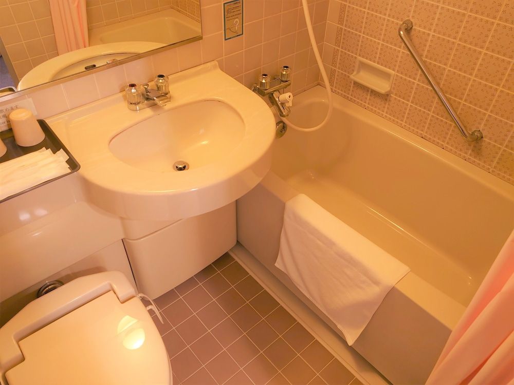 Ueno Frex Hotel Standard Twin Room, Smoking 4