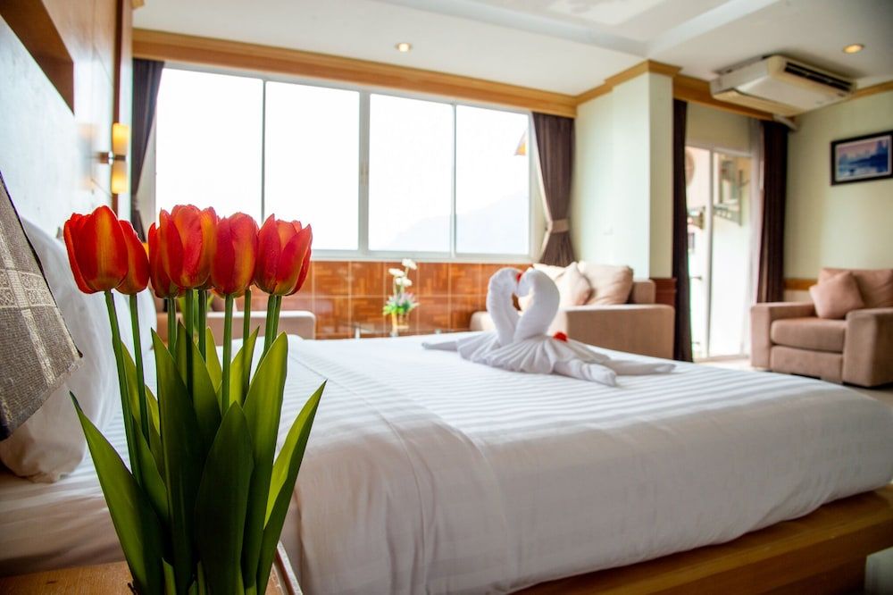 undefined Patong Eyes Hotel 3