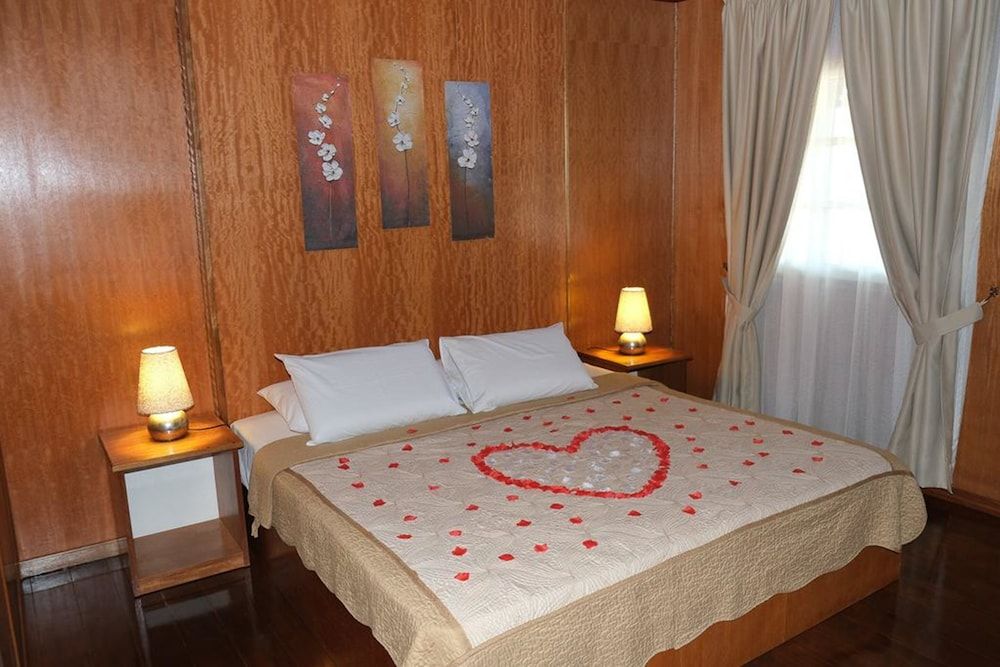 undefined Landcons Hotel 4
