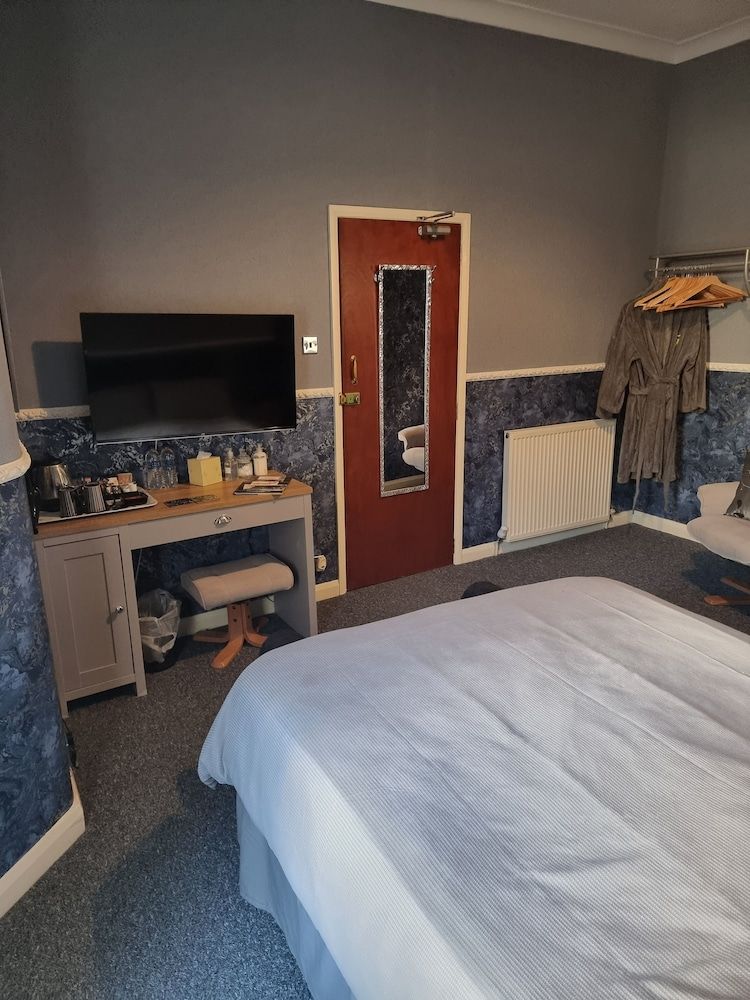 undefined Thornhill Blackpool 3