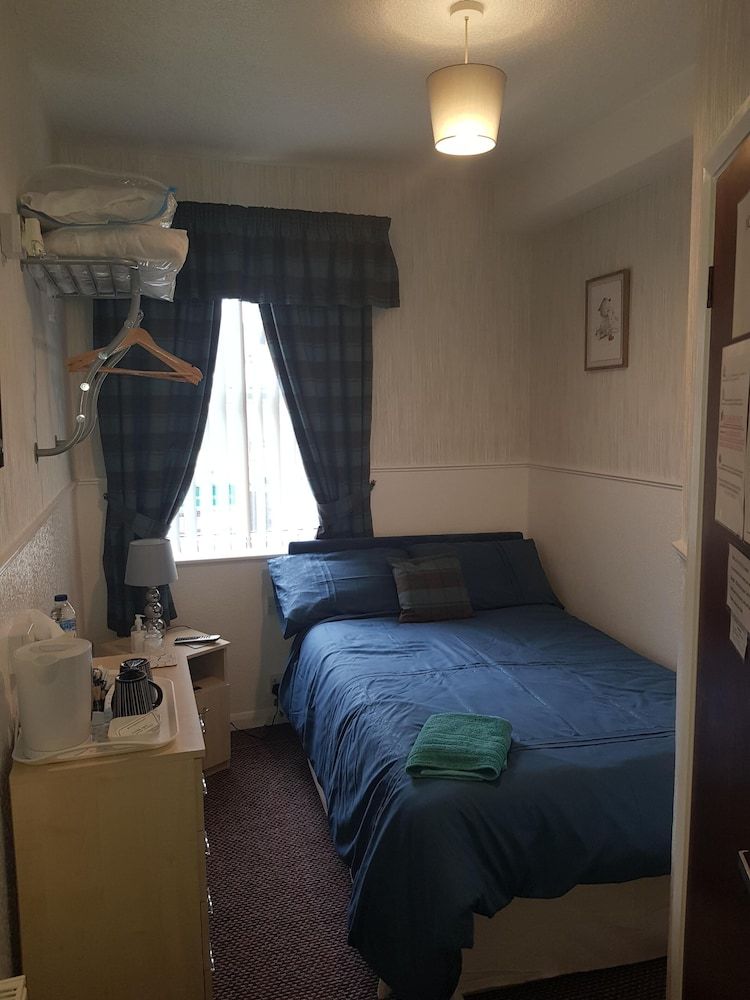 undefined Thornhill Blackpool 2