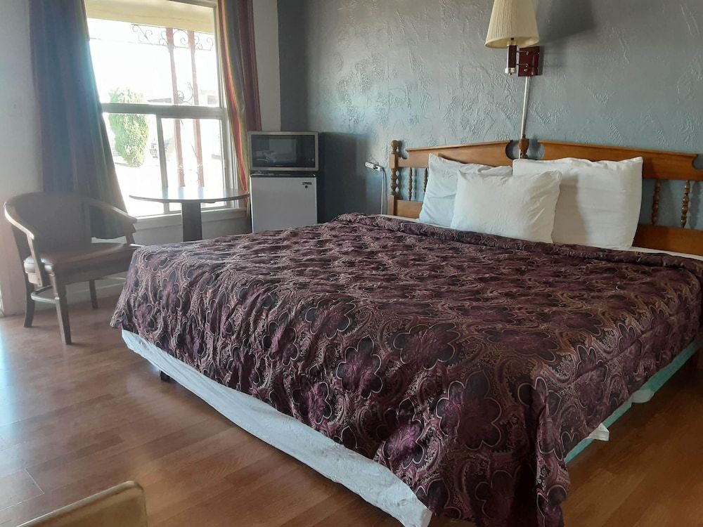 66 Motel Superior Room 6