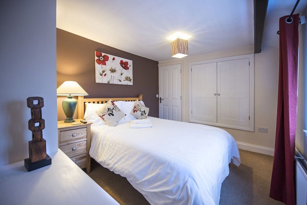 The Bell Inn Standard Double Room 2