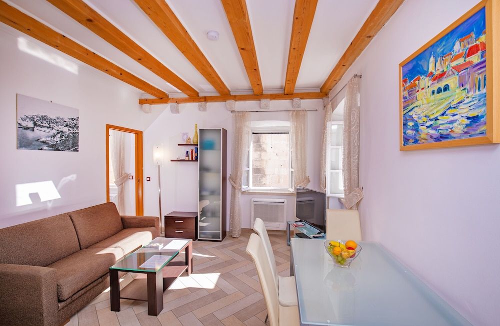 undefined Apartments Espana 10