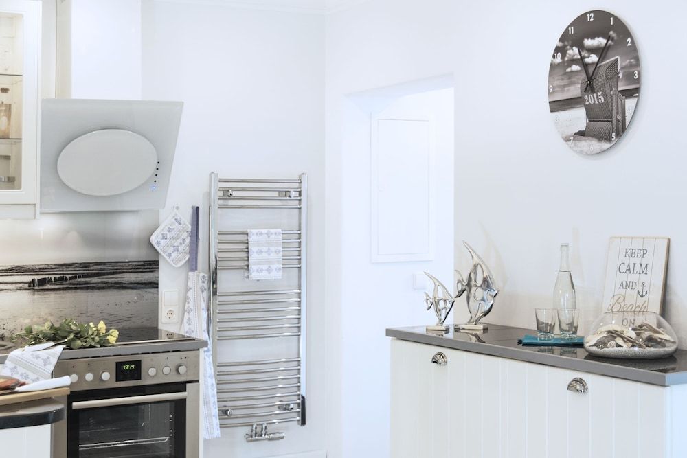 Freie Sicht Das Nordsee-Gesundheitshaus 2 Deluxe Apartment, 1 King Bed, Beachfront 4