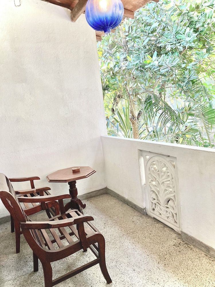 Seashore Mirissa Classic Double Room, 1 King Bed, Garden View, Beachside 6