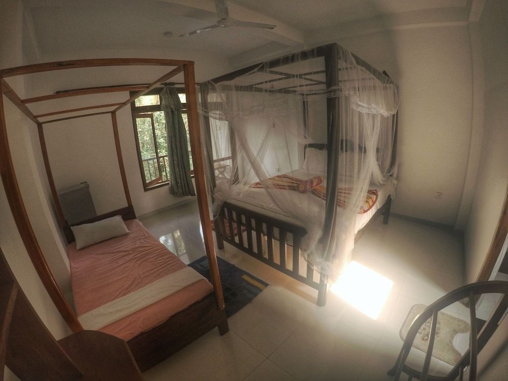 Seashore Mirissa Deluxe Double Room, 1 King Bed, Air conditioning, Beachside 2