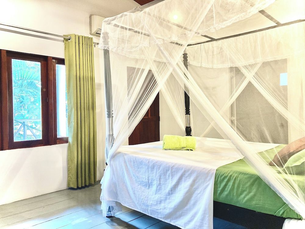 Seashore Mirissa Classic Double Room, 1 King Bed, Garden View, Beachside 2