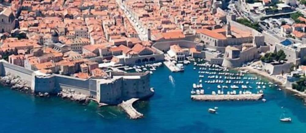 undefined Rooms Villa Garden - Hostel 7