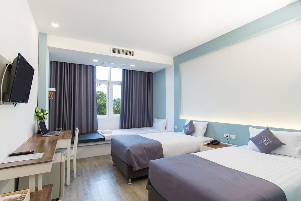 undefined At the train 10