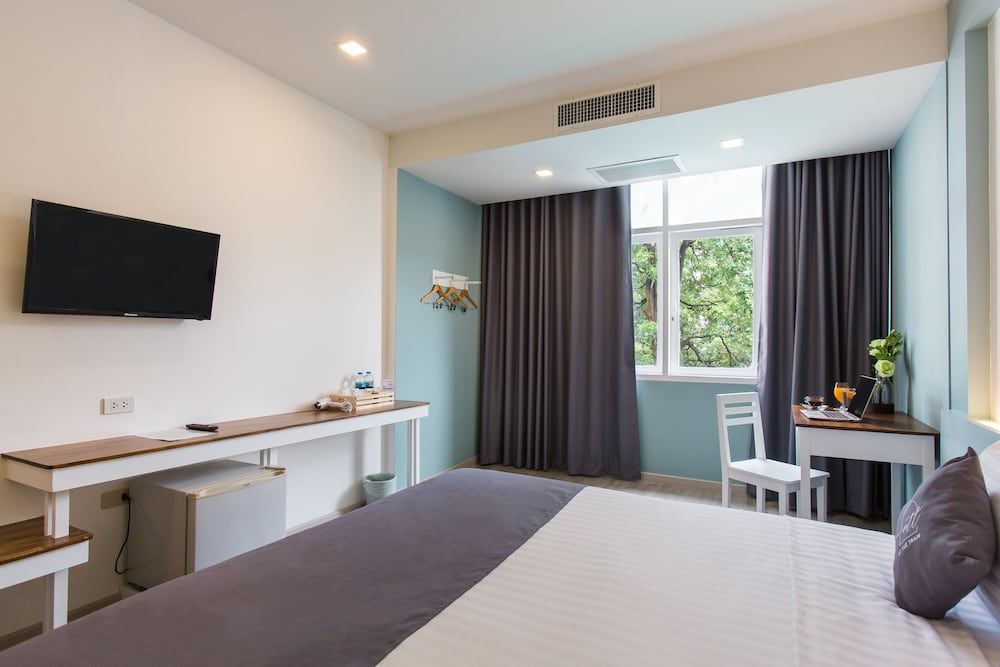 At the train Standard Double Room 3