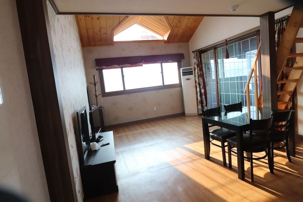 Gyeongju Raspberry Pension Duplex (Uranus 1) 5