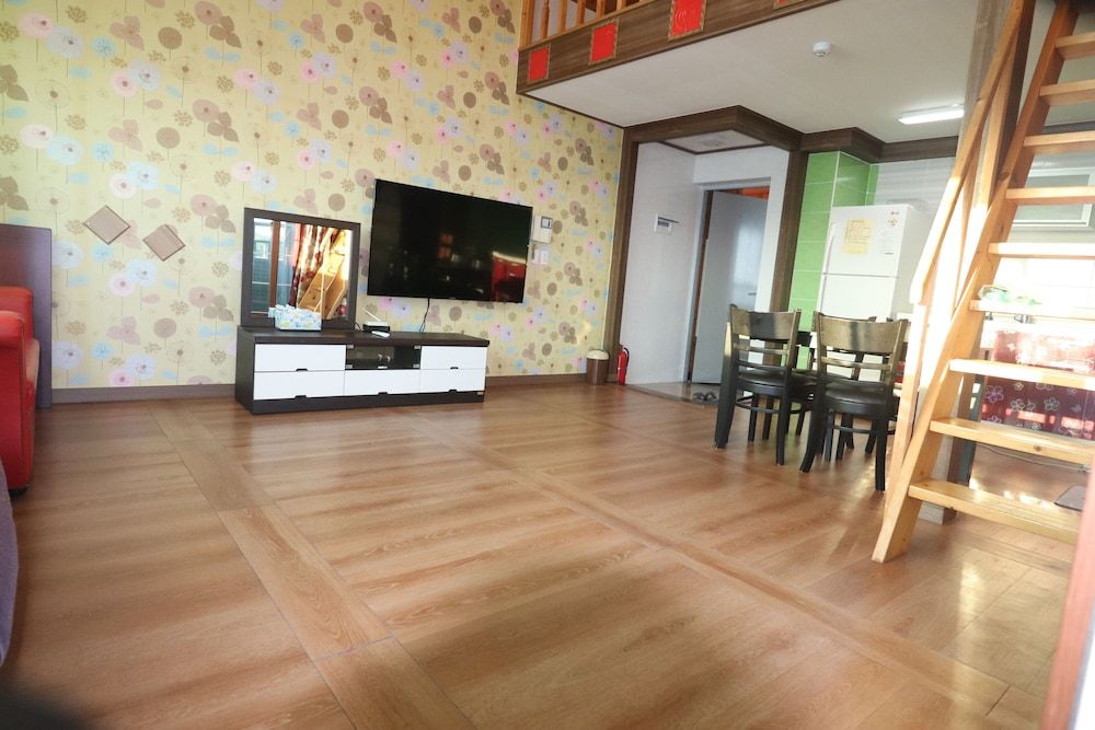 Gyeongju Raspberry Pension Duplex (Uranus 1) 2