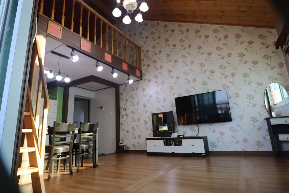 Gyeongju Raspberry Pension Duplex (Uranus 2) 10