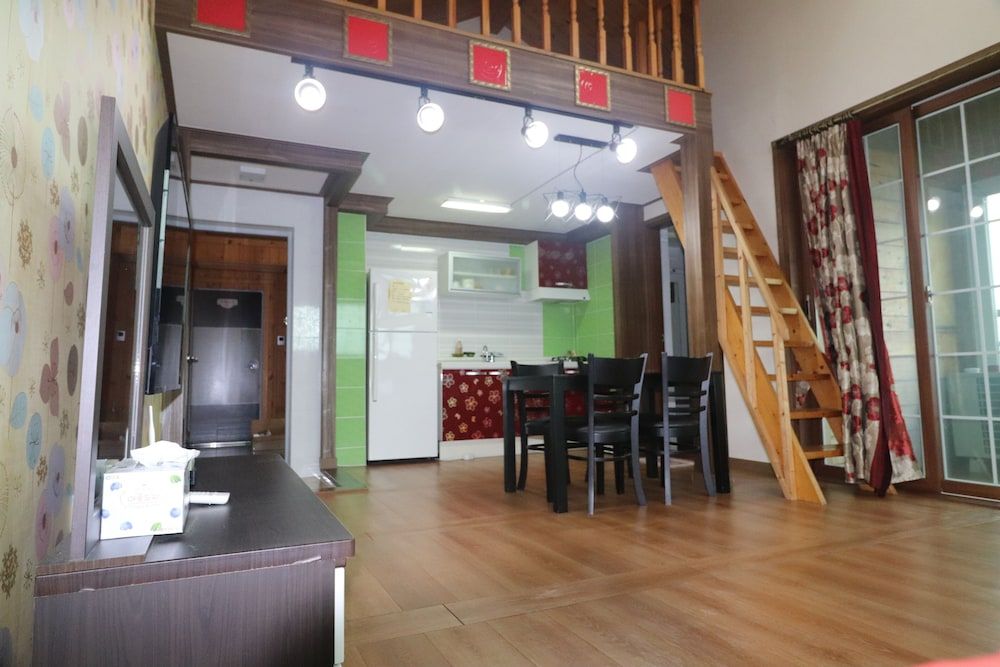 Gyeongju Raspberry Pension Duplex (Uranus 1) 9