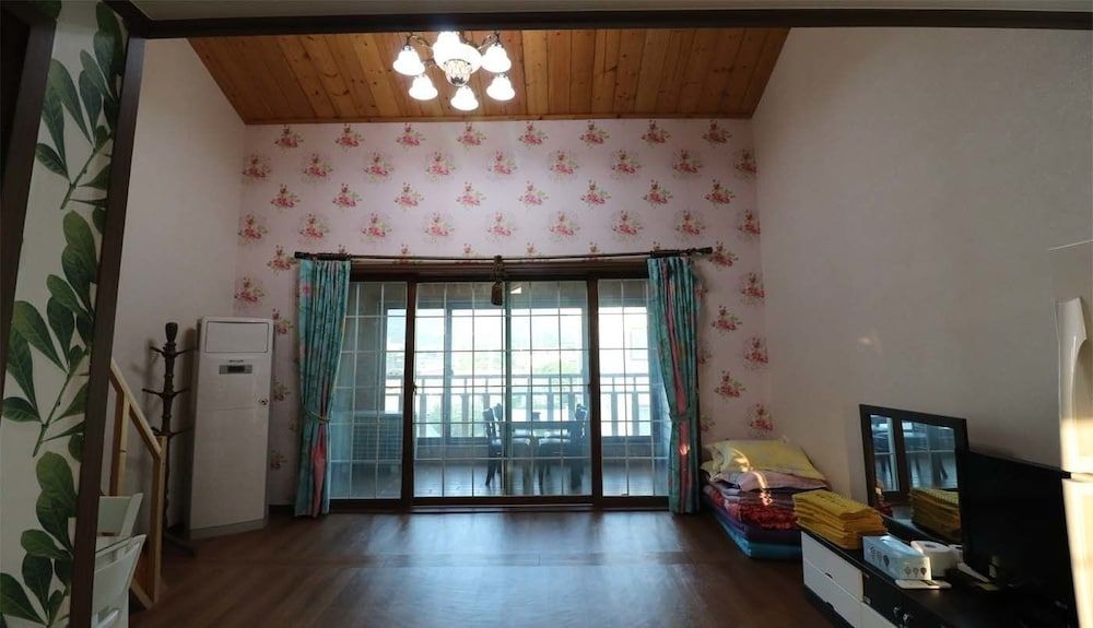 Gyeongju Raspberry Pension Duplex (Uranus 3) 11