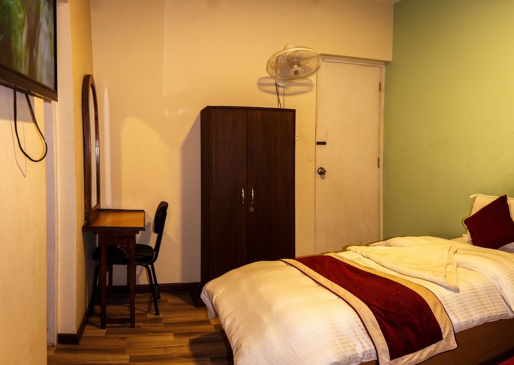 undefined Hotel Hikers Haven 4