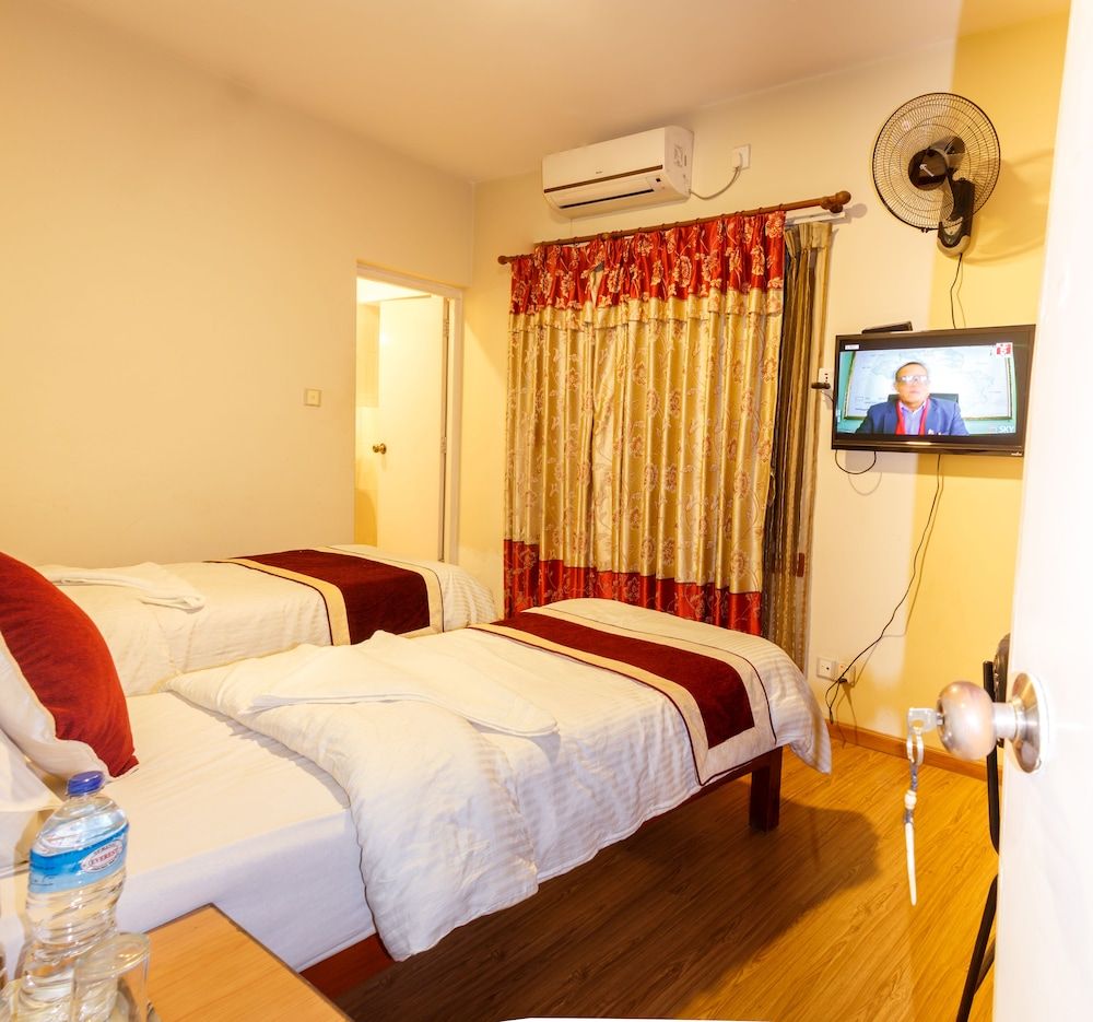 undefined Hotel Hikers Haven 6