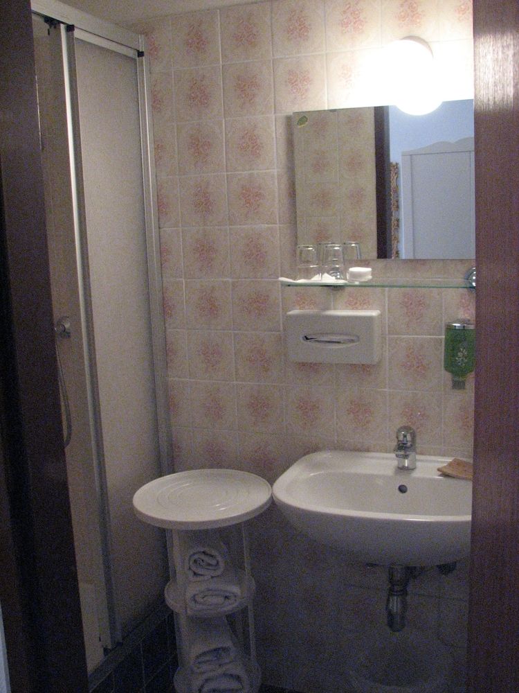 Pension Lerner Double Room 2