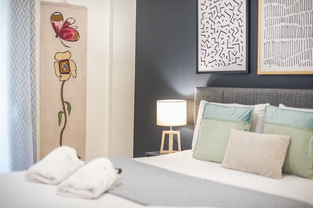 Elegant Suite by CloudKeys City Apartment 13