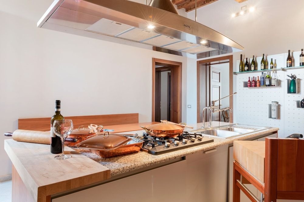 Exclusive Corso Italia Penthouse Apartment, 3 Bedrooms 15