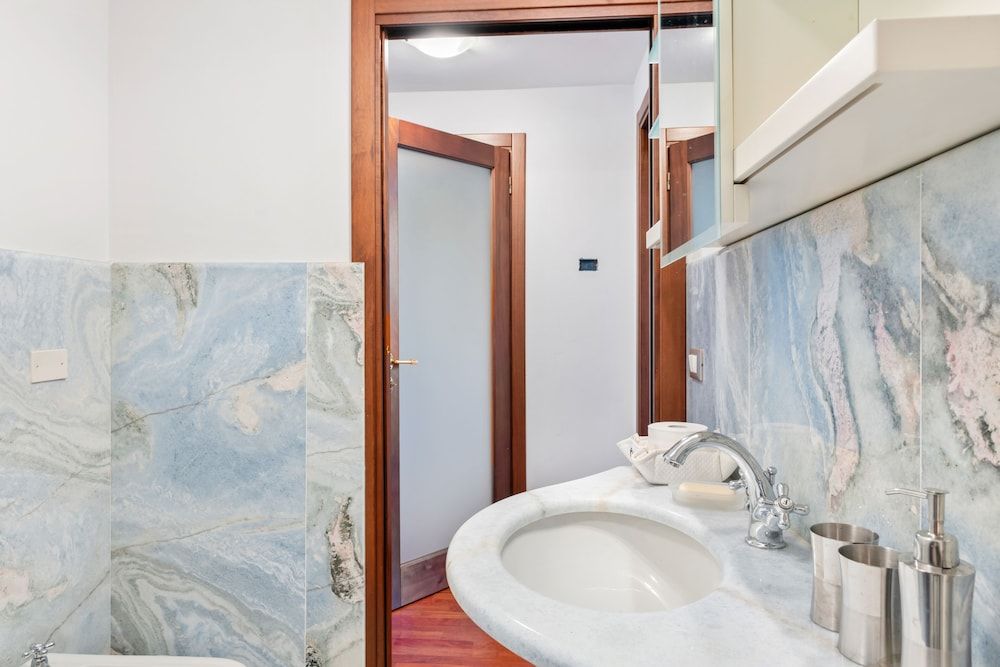 Exclusive Corso Italia Penthouse Apartment, 3 Bedrooms 23