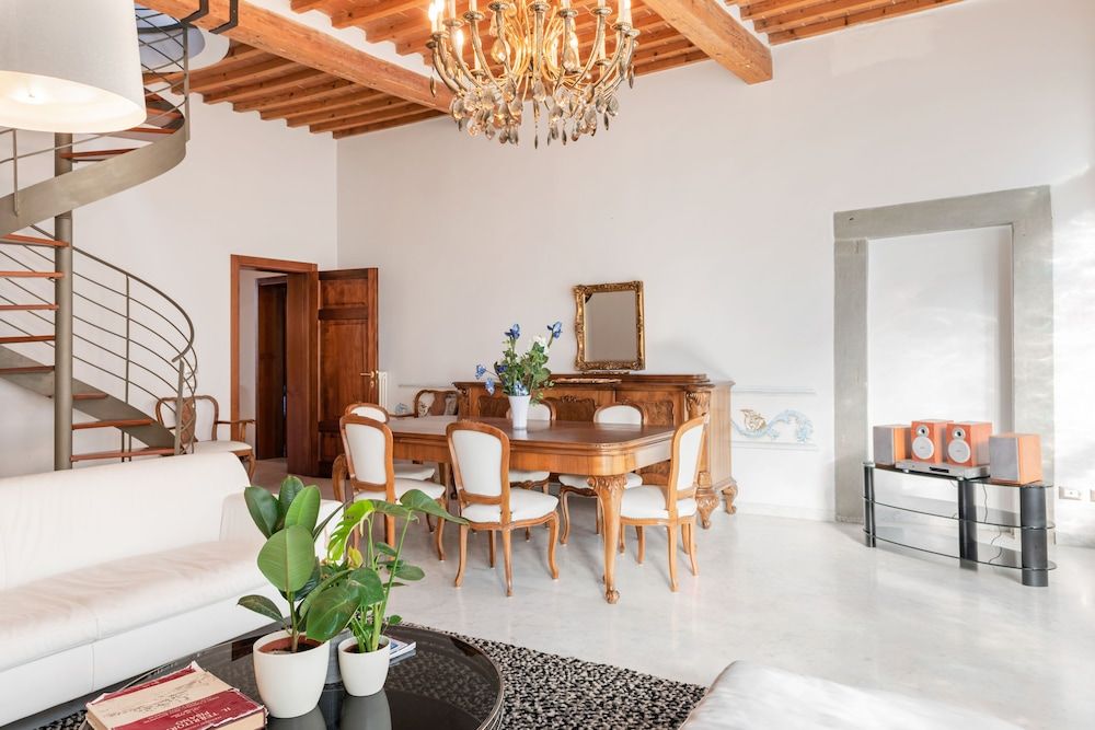 Exclusive Corso Italia Penthouse Apartment, 3 Bedrooms 12