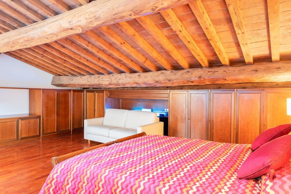 Exclusive Corso Italia Penthouse Apartment, 3 Bedrooms 10