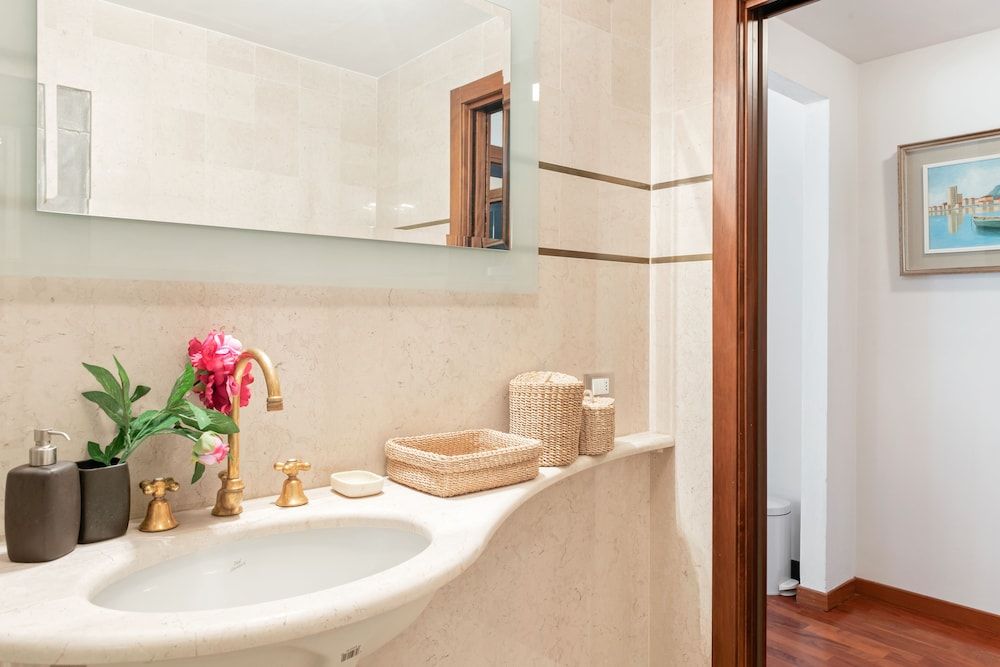 Exclusive Corso Italia Penthouse Apartment, 3 Bedrooms 22