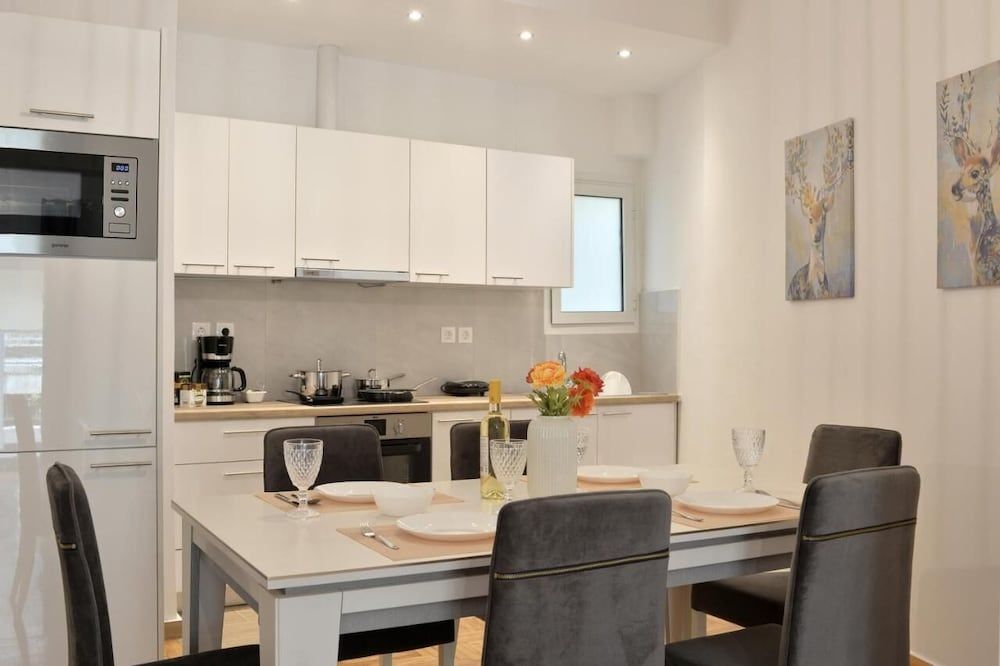 undefined GTD8210 - Acropolis Cozy Apt. 3