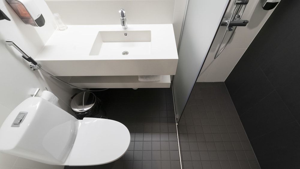 Kokoushotelli Murikanranta Standard Twin Room 4