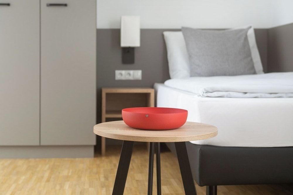 Double Room (Pocket)