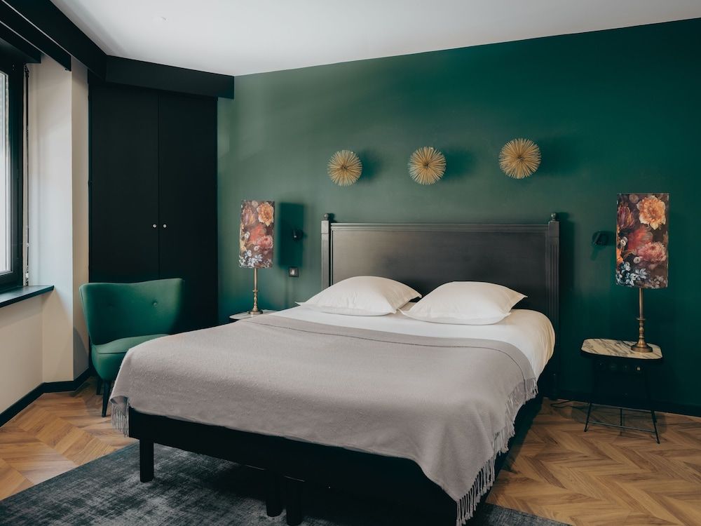 Henriette - One Bedroom Apartment
