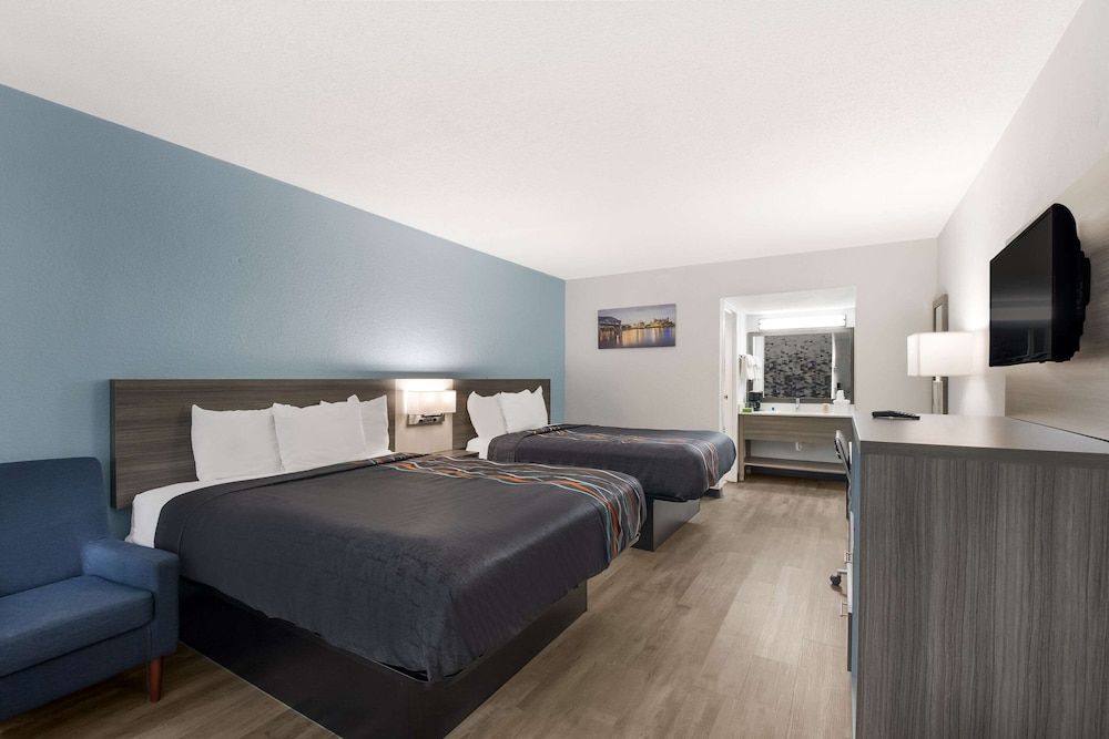 Room, 2 Queen Beds, Non Smoking