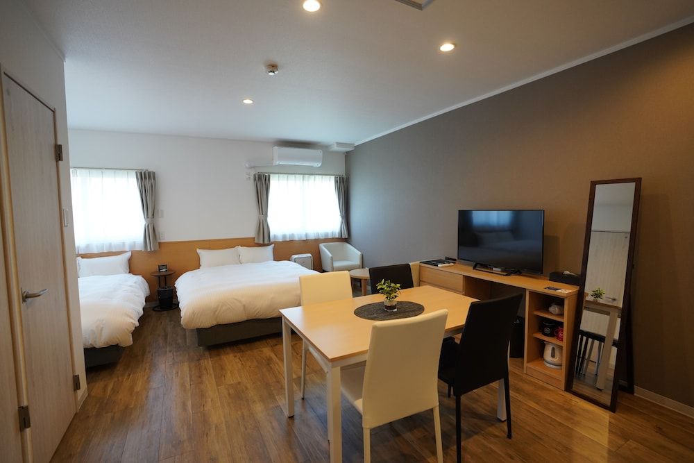 Deluxe Twin Room (check-in is not available after 11PM)