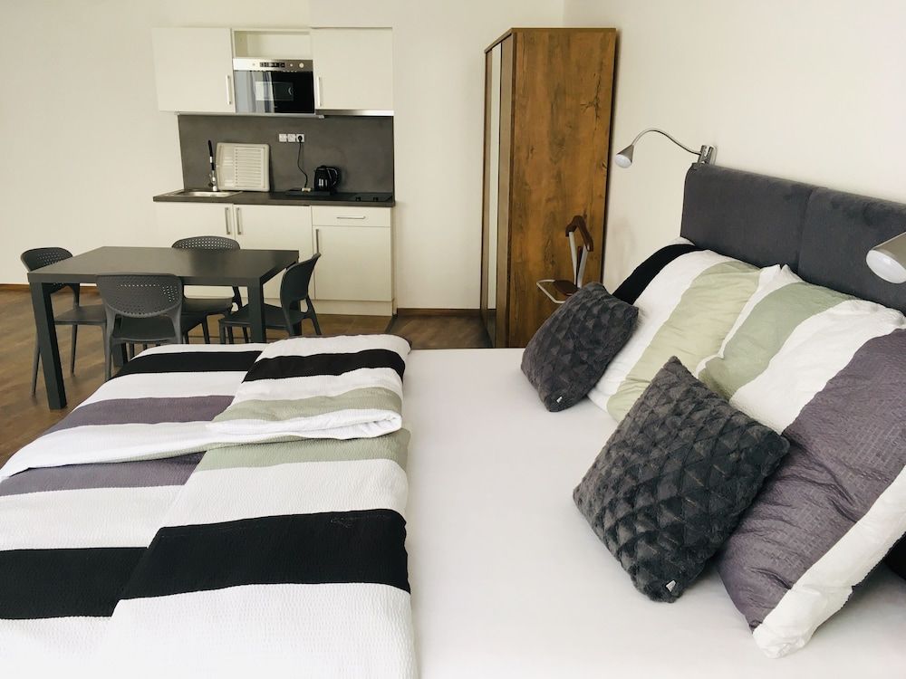 Like Home Apartments Prague Standard Suite (4) 5