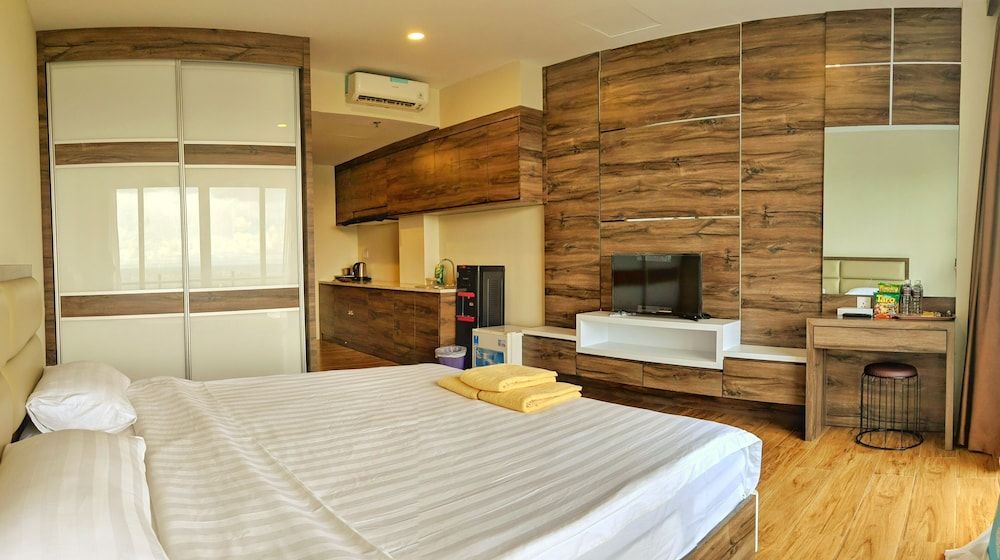 undefined Lovina at Pelita Nagoya Apartment 6