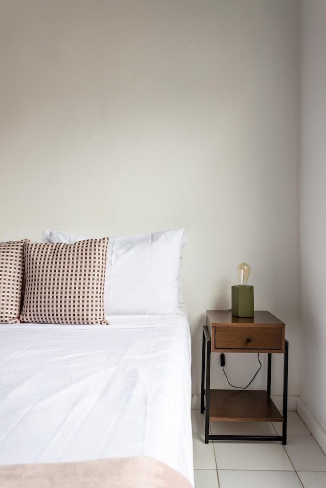 6 Minutes From Ipanema Beach and Close to the Underground J804 Apartment 6