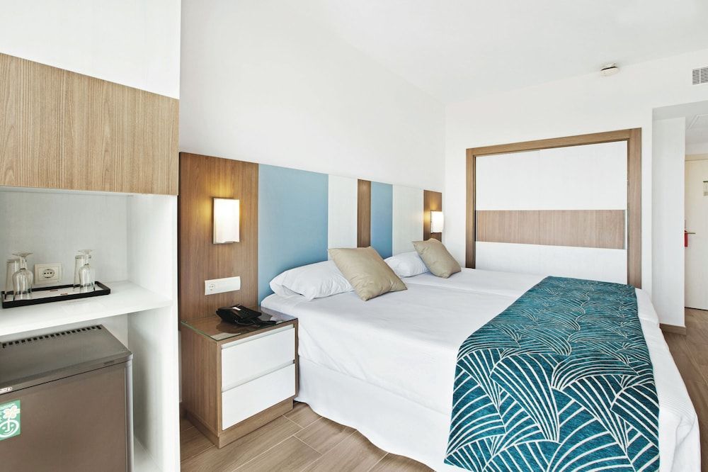 Double Room, Balcony