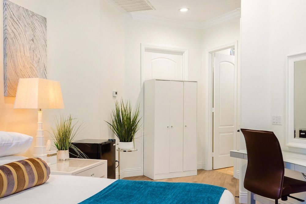 Gaia Inn and Spa - Adults Only - Temecula Wine Country Deluxe Room, 1 King Bed 8