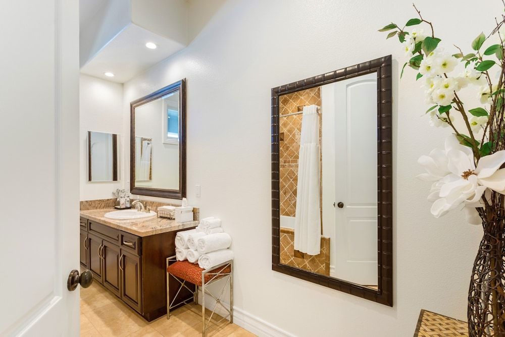 Gaia Inn and Spa - Adults Only - Temecula Wine Country Deluxe Room, 1 King Bed 6