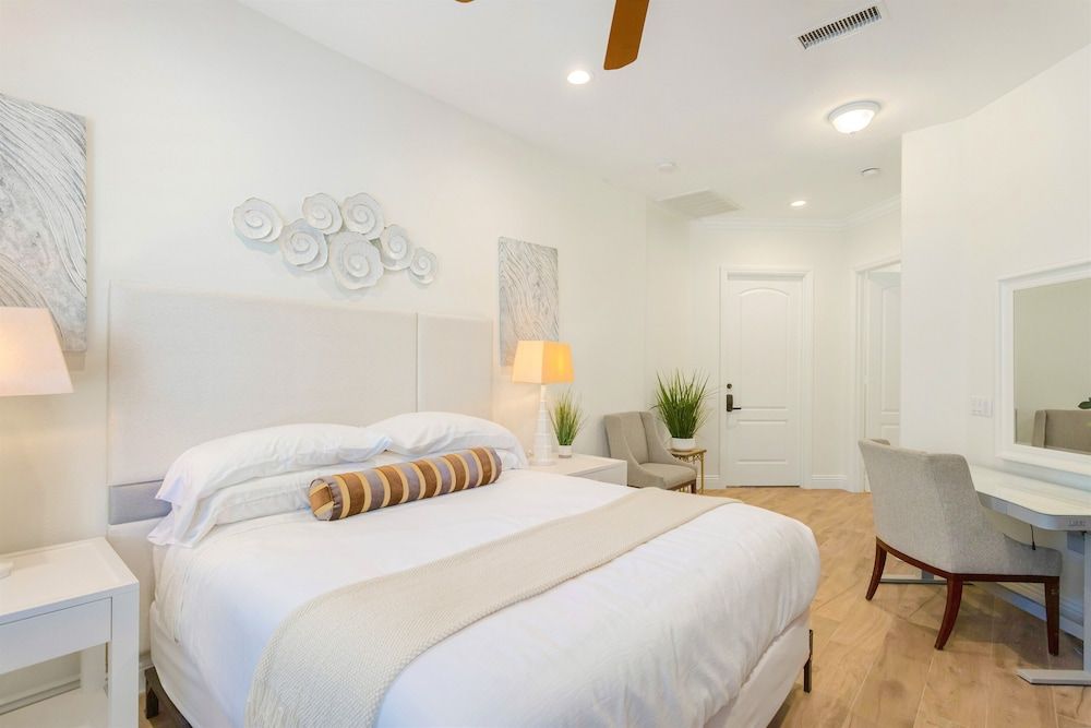 Gaia Inn and Spa - Adults Only - Temecula Wine Country Deluxe Room, 1 King Bed 2