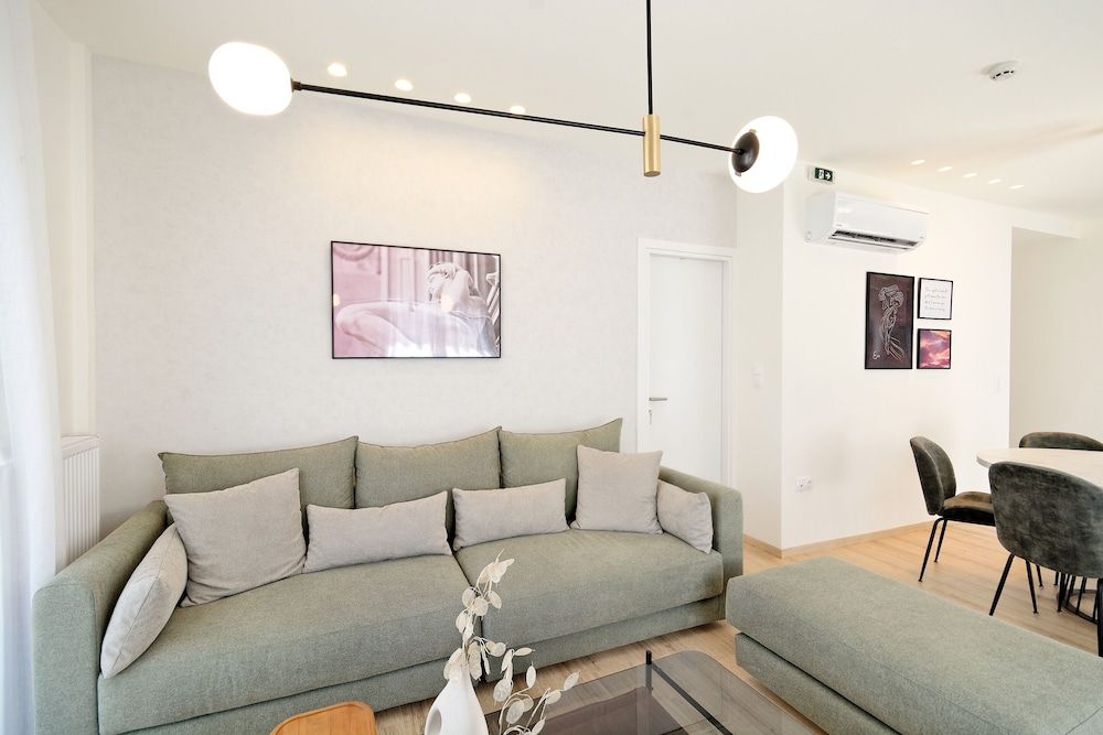 Eos Residence Luxury Apartment, 4 Bedrooms, Non Smoking, Balcony 40