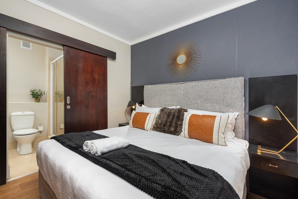 undefined Icon 1402 6