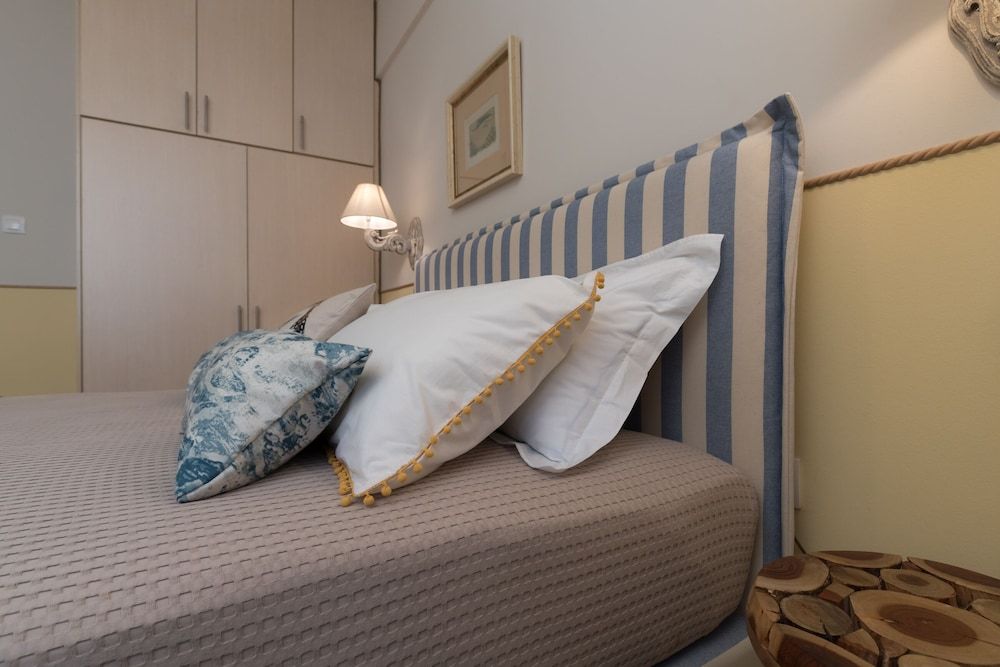 Absolute Athens III Apartment 9