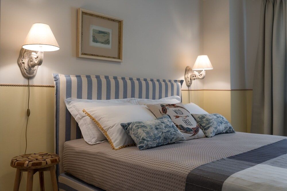 Absolute Athens III Apartment 10