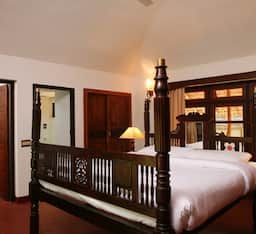Deluxe Cottage with Private Garden