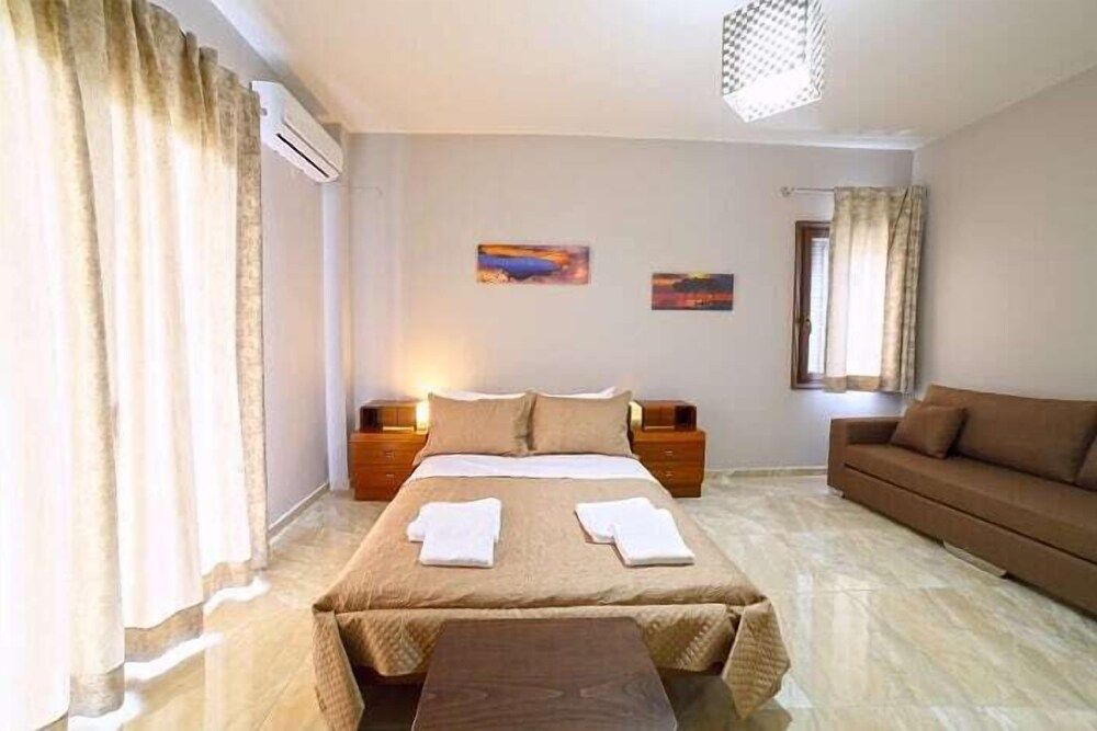 Superior Apartment, 2 Bedrooms, Balcony, Mountain View (A5)