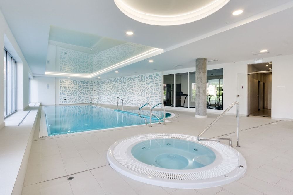 undefined Elite Apartments Waterlane Pool Access 2